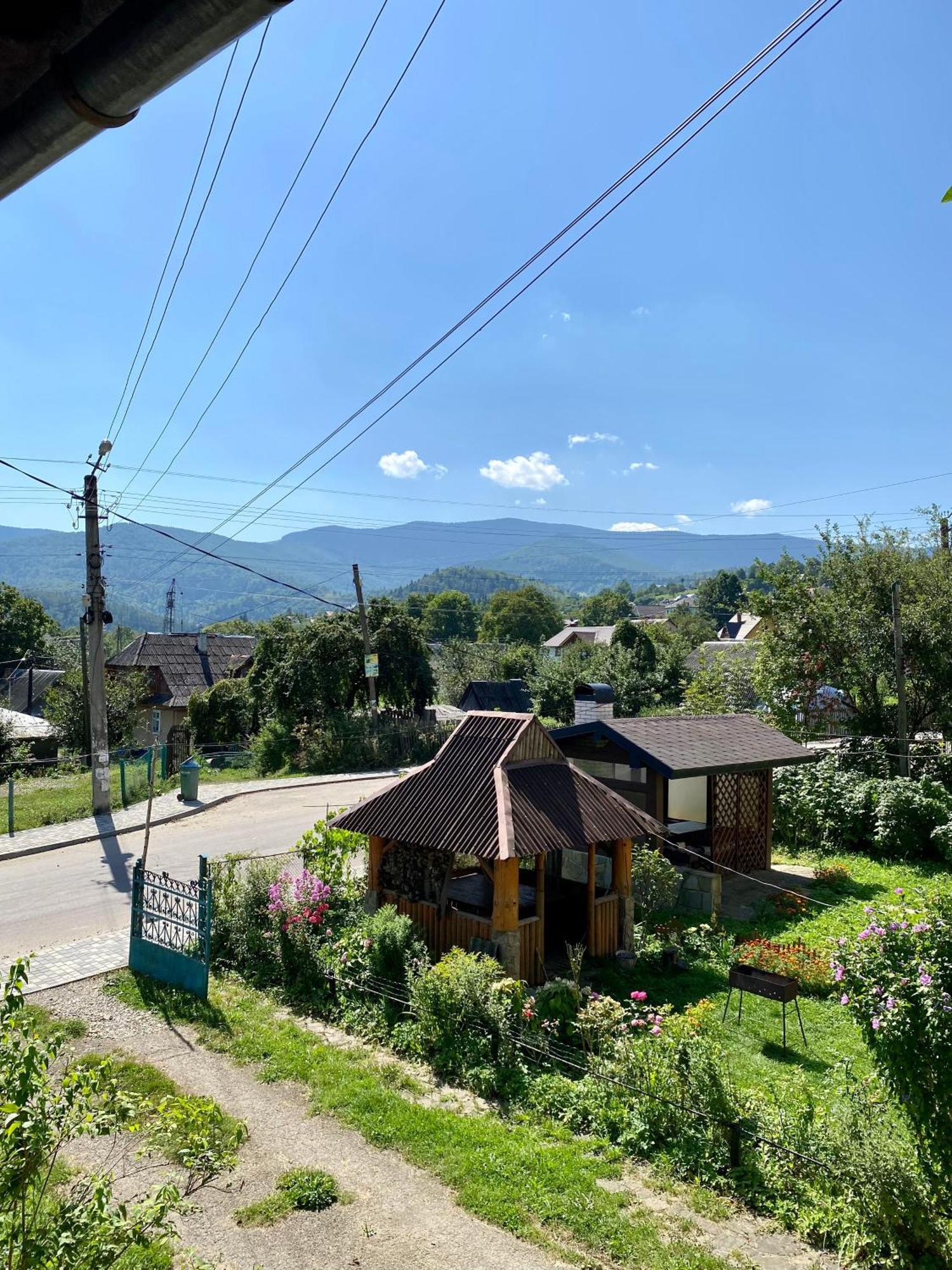 Zyma_Lito Guest House Yaremche Dış mekan fotoğraf