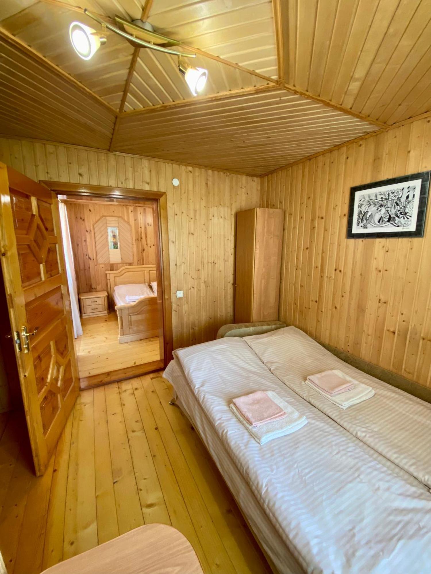 Zyma_Lito Guest House Yaremche Dış mekan fotoğraf